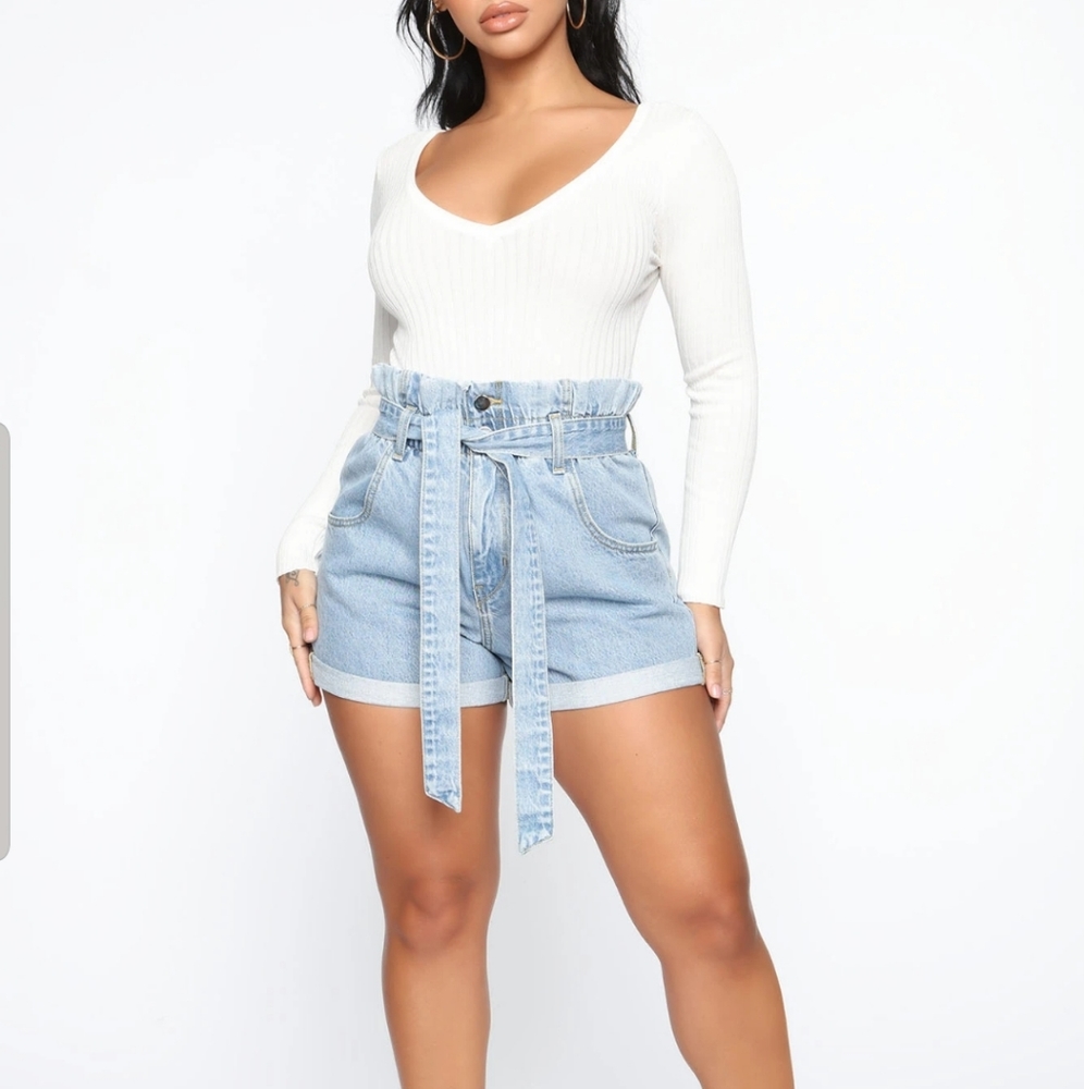 Melanie Paper Bag Denim Shorts - Light Wash
